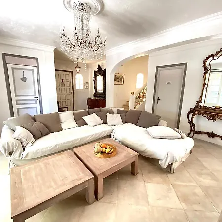 Viilla D Aurus Villa